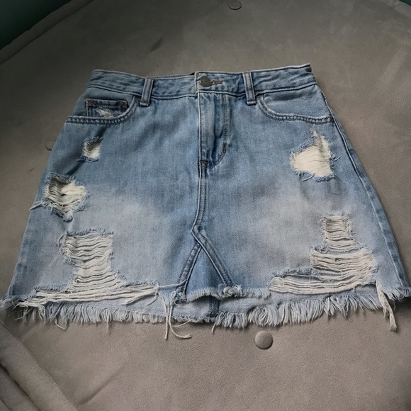 Hollister Dresses & Skirts - distressed jean skirt